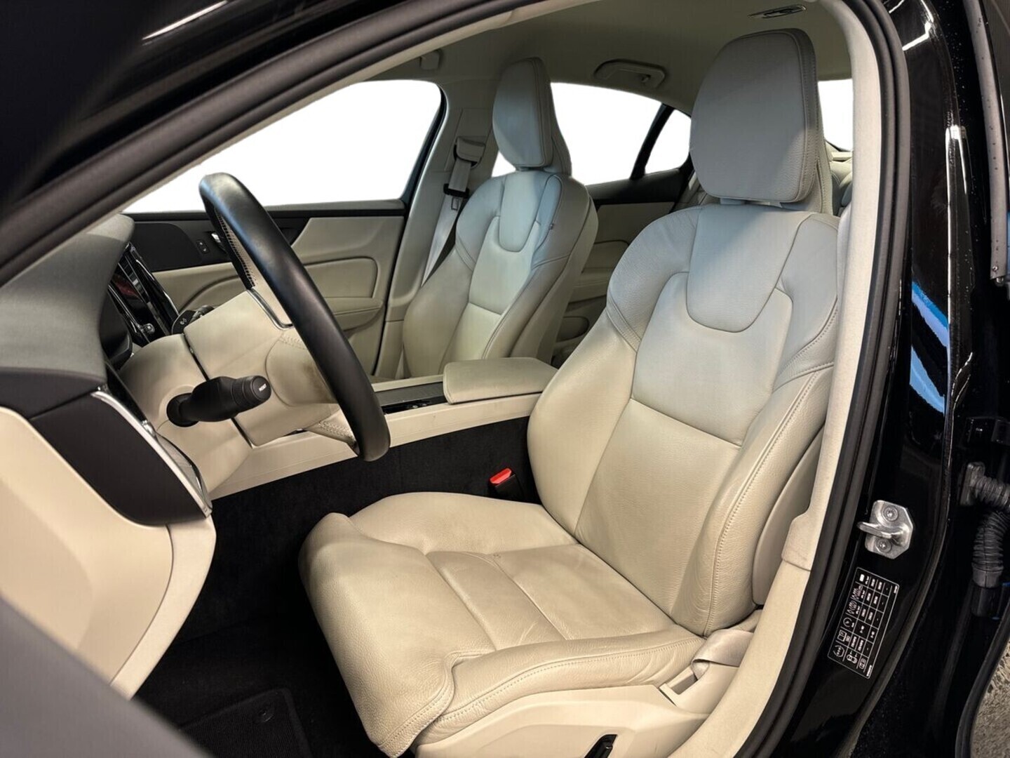 VOLVO S60 2021