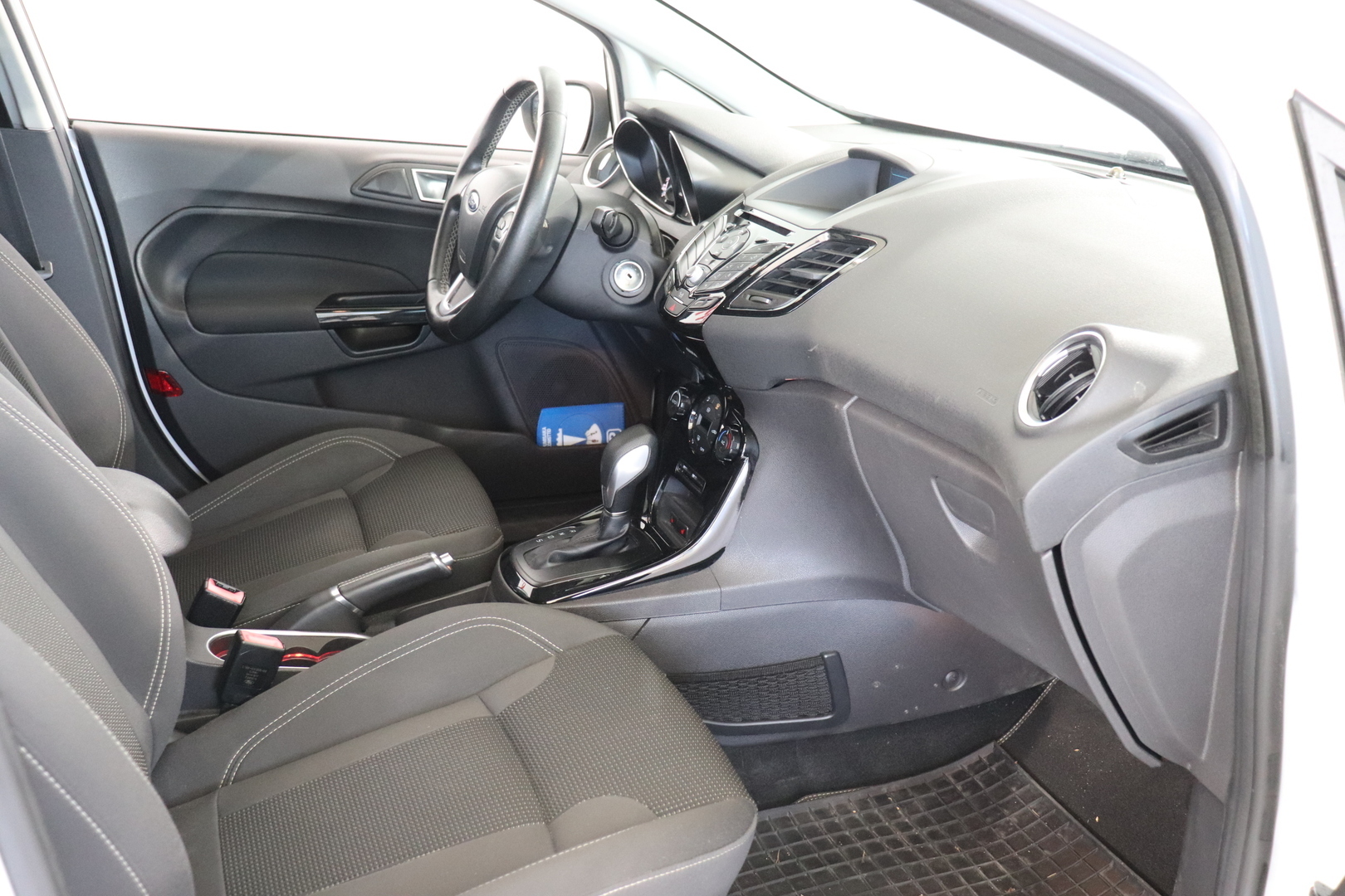 FORD Fiesta 2015