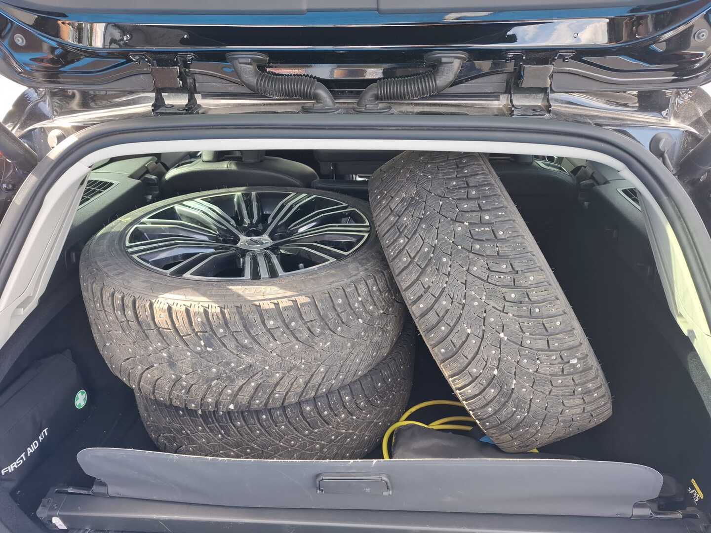 VOLVO V60 2019