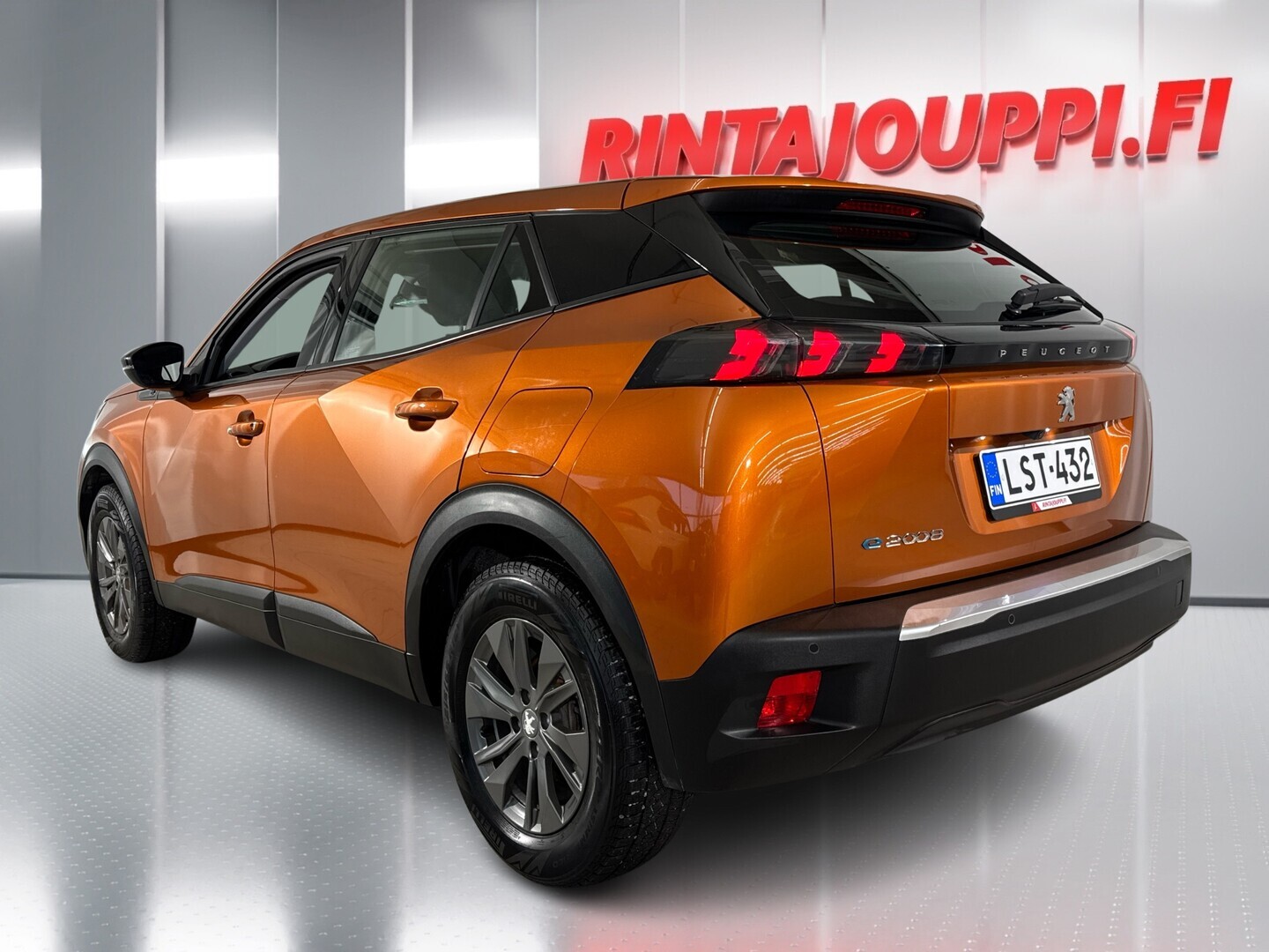 PEUGEOT e-2008 2022