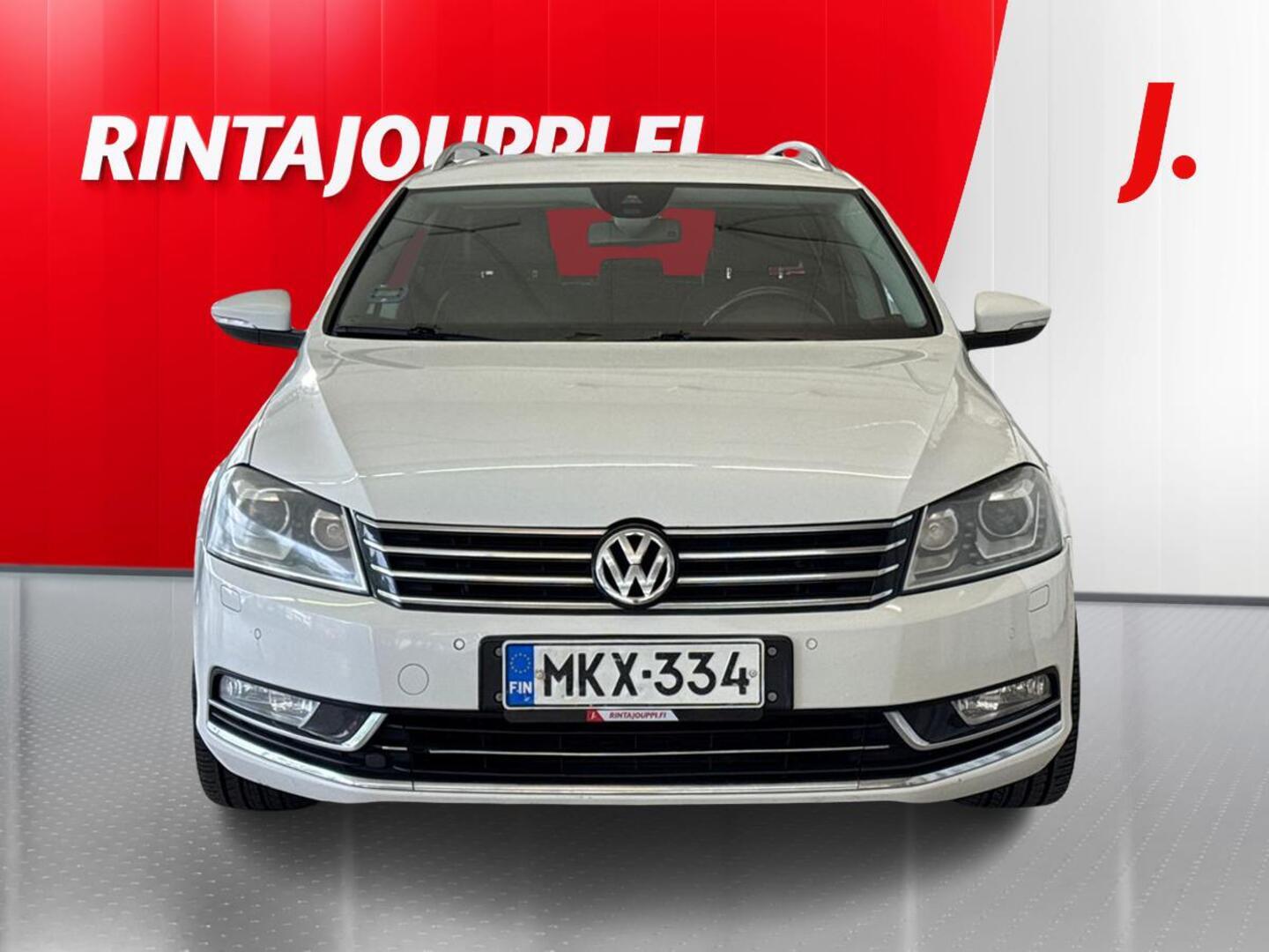 VOLKSWAGEN Passat 2012