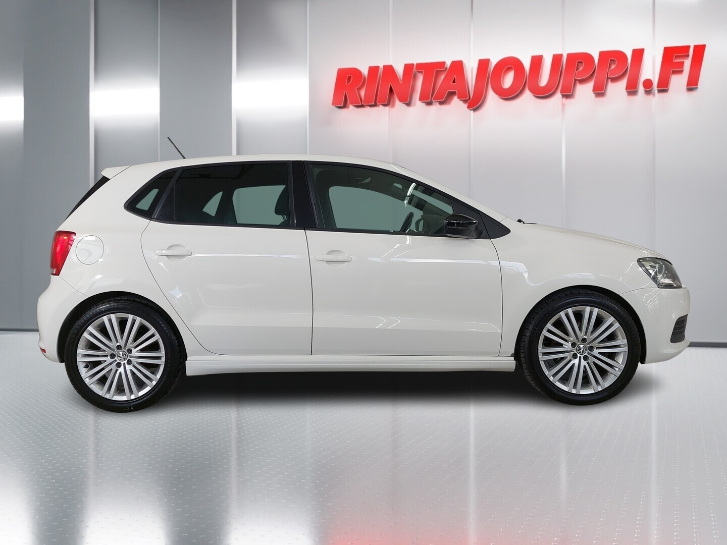 VOLKSWAGEN Polo 2013