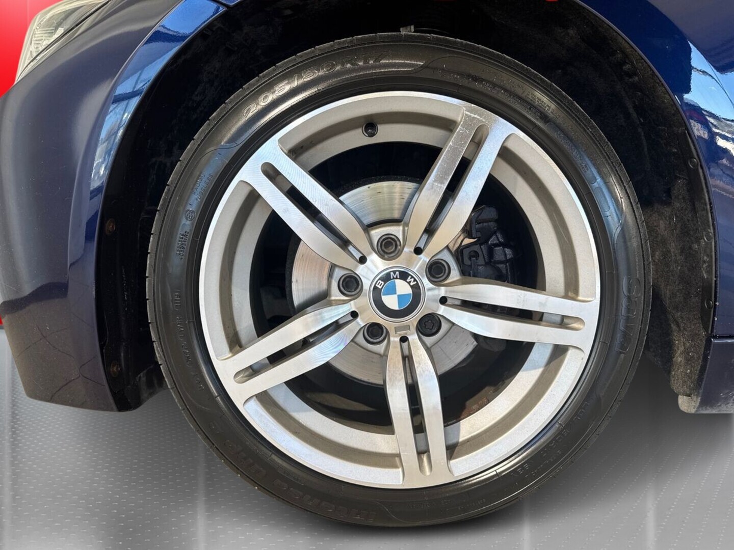 BMW 318 2019