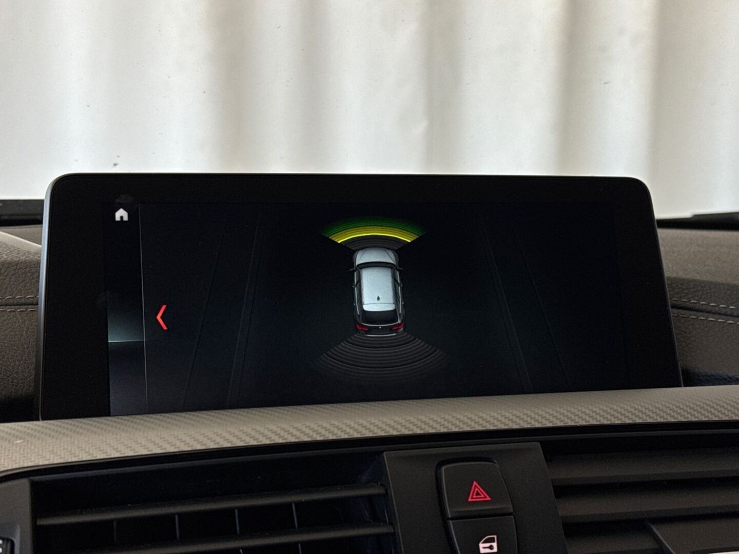 BMW 318 2019