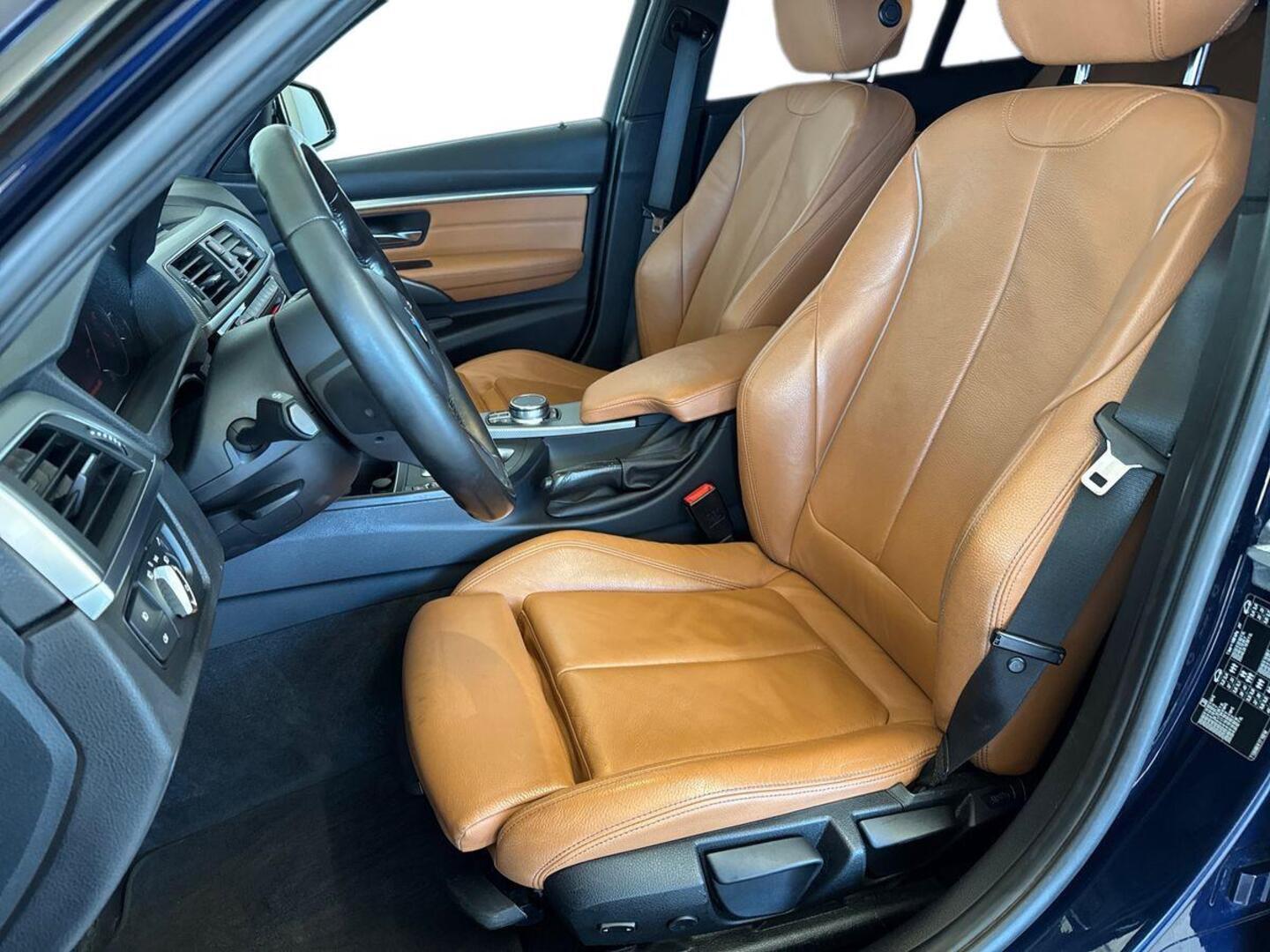 BMW 318 2019