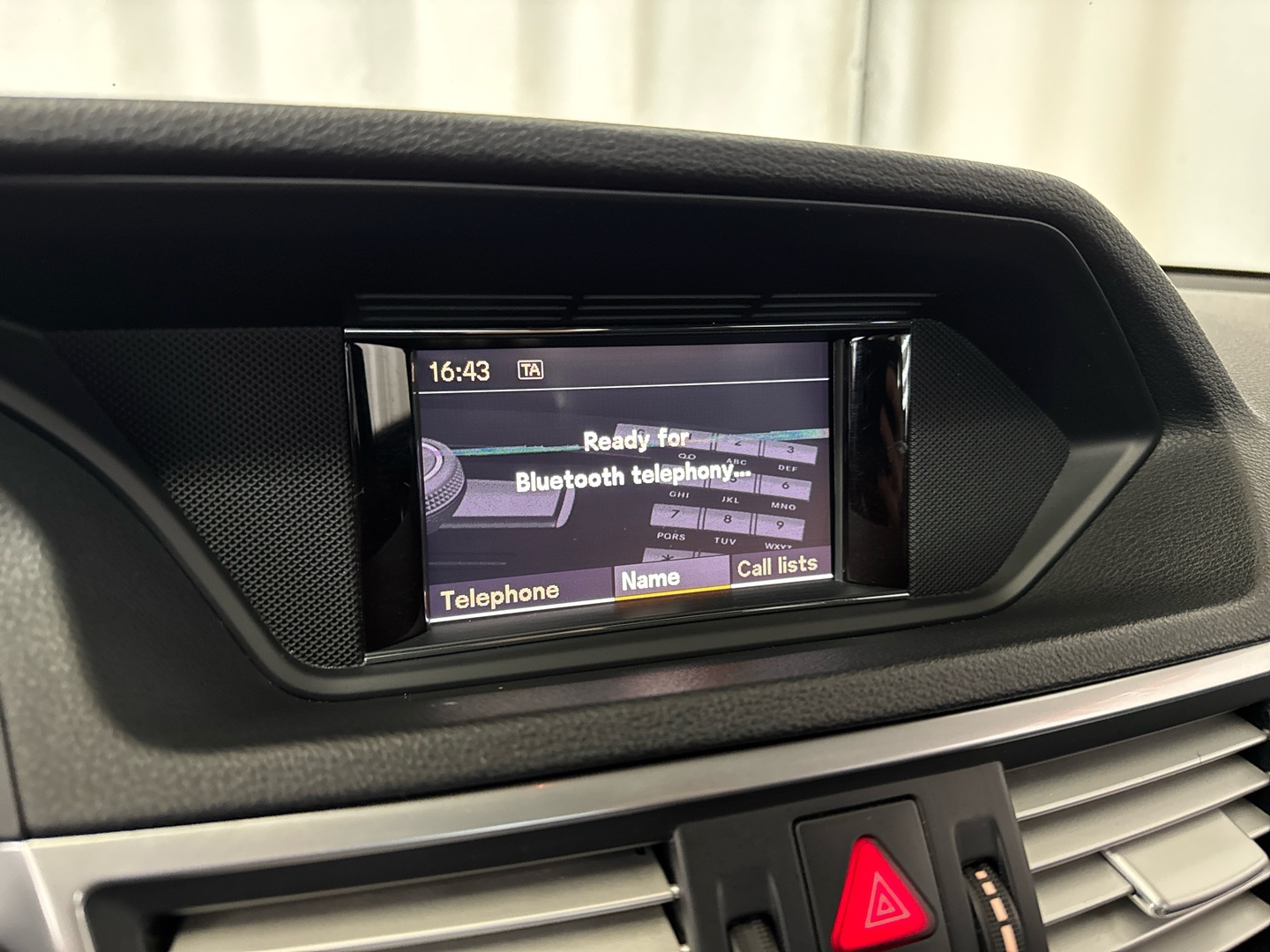 MERCEDES-BENZ E 2010