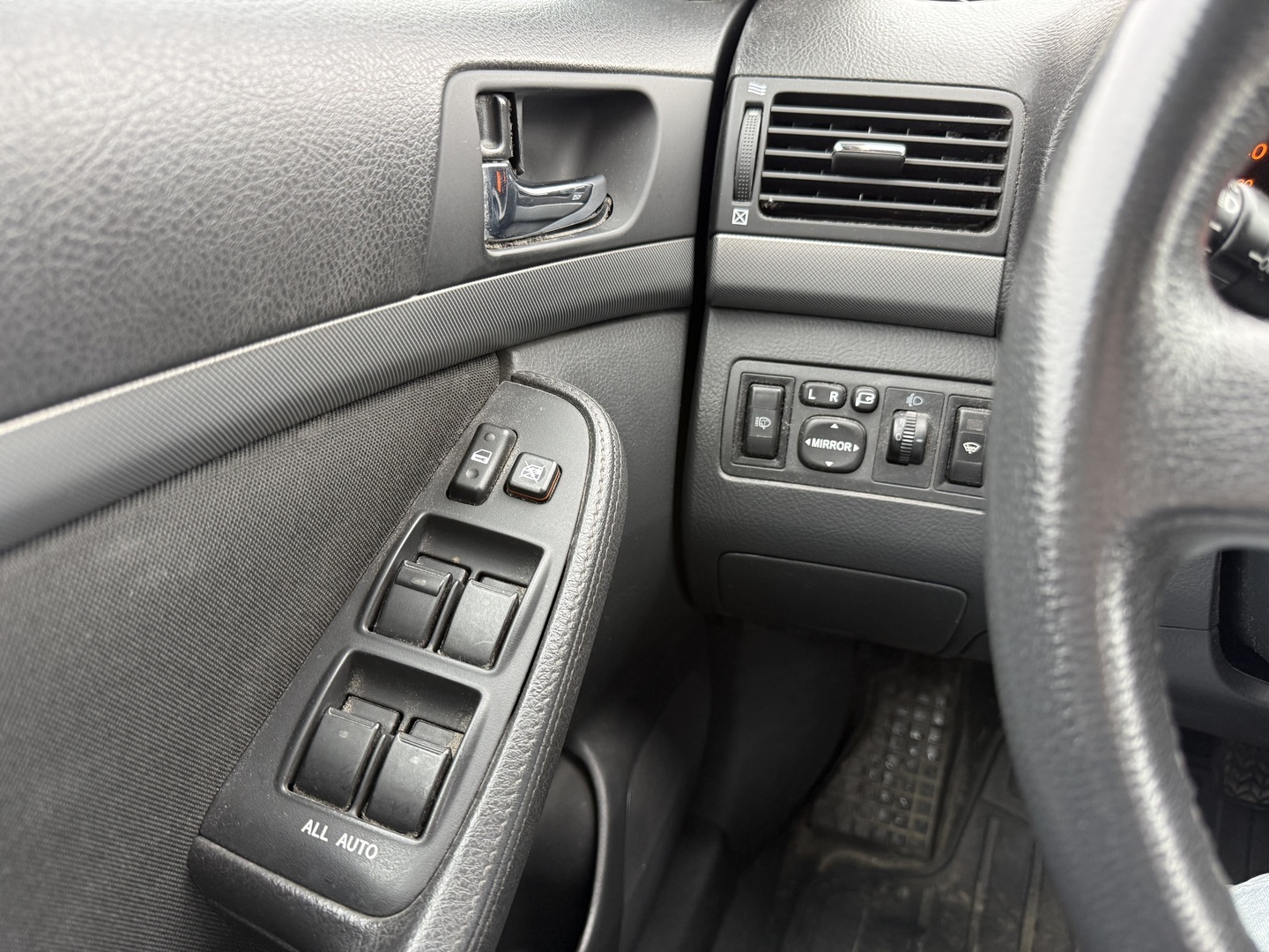 TOYOTA Avensis 2008