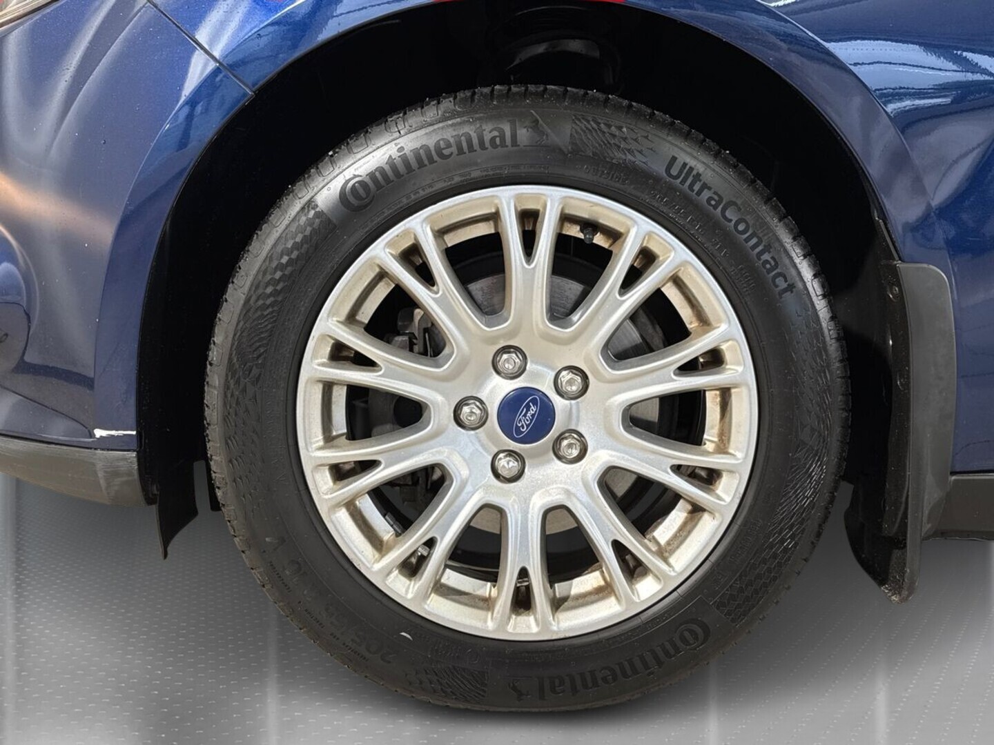 FORD Focus 13