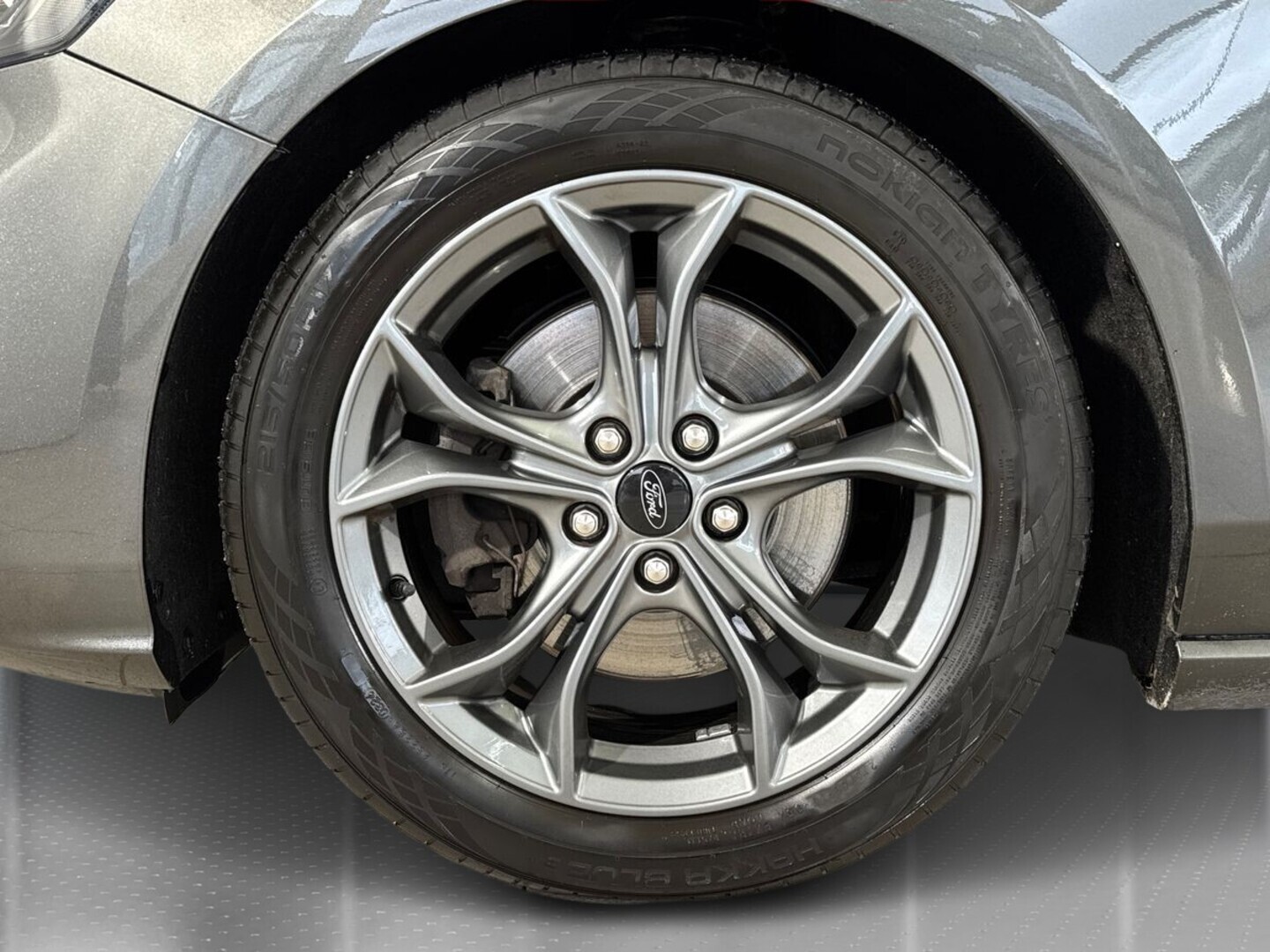 FORD Focus 13