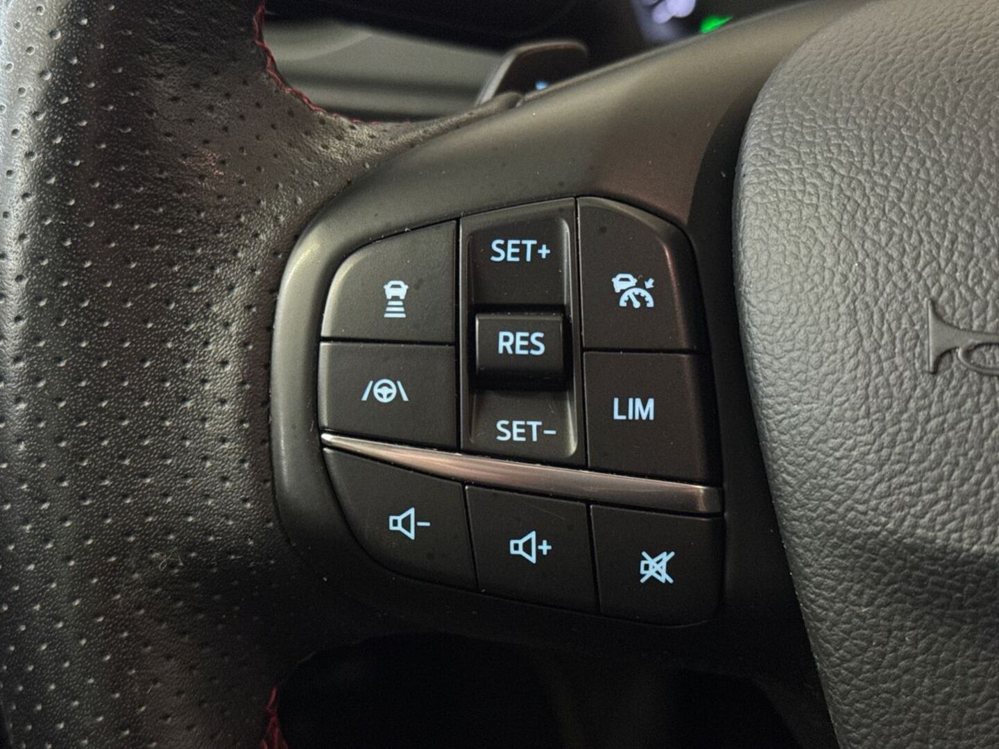 FORD Focus 17