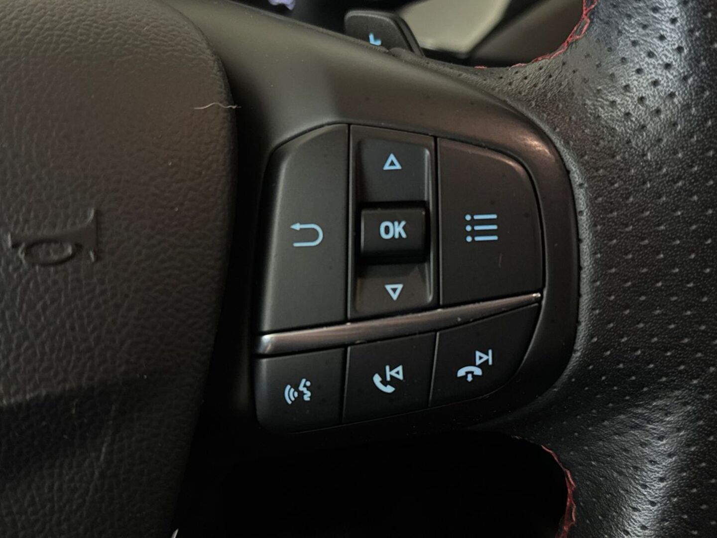 FORD Focus 18