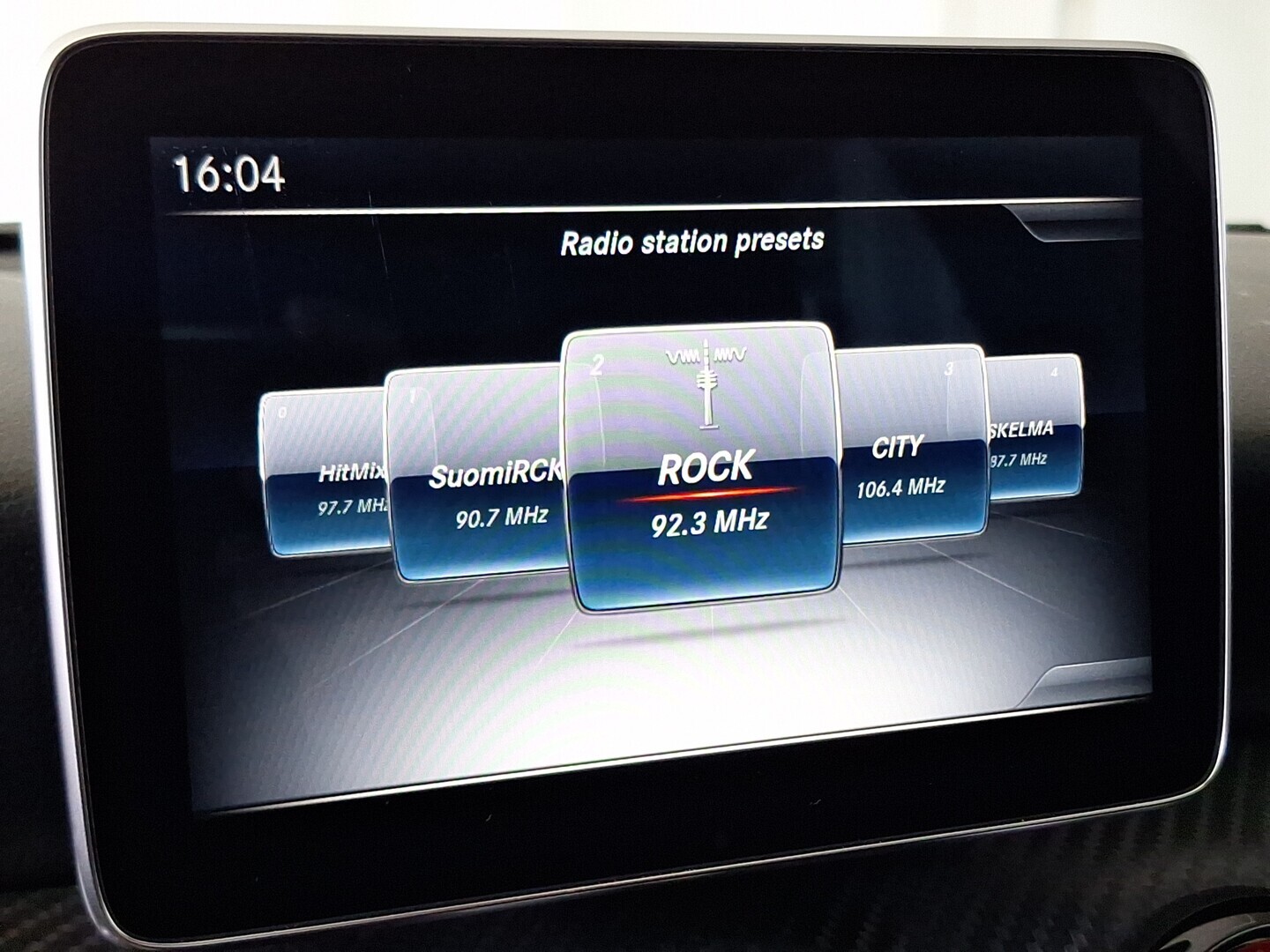 MERCEDES-BENZ A 2015