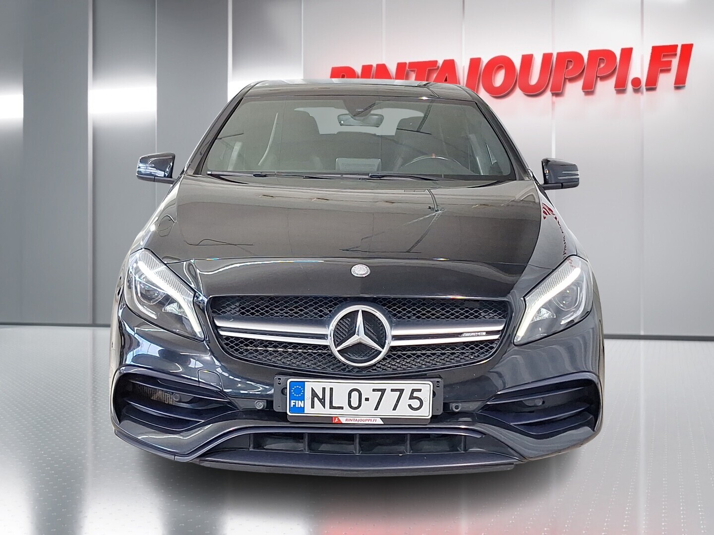 MERCEDES-BENZ A 2015
