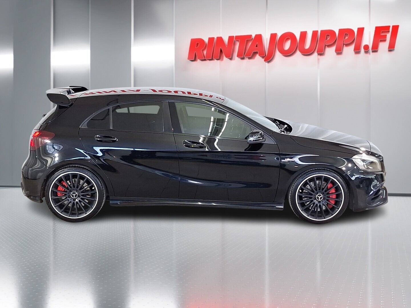 MERCEDES-BENZ A 2015