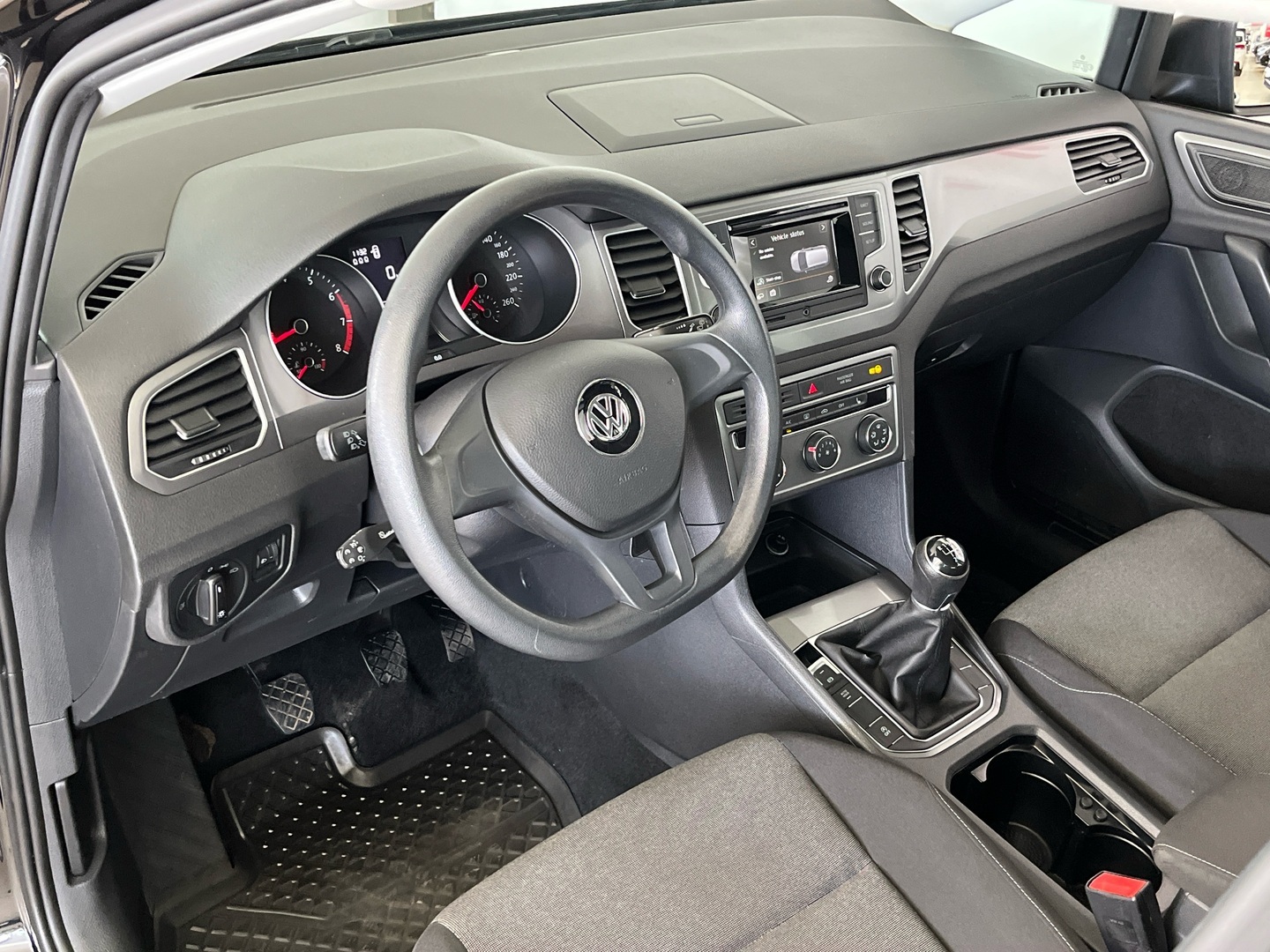 VOLKSWAGEN Golf Sportsvan 2014