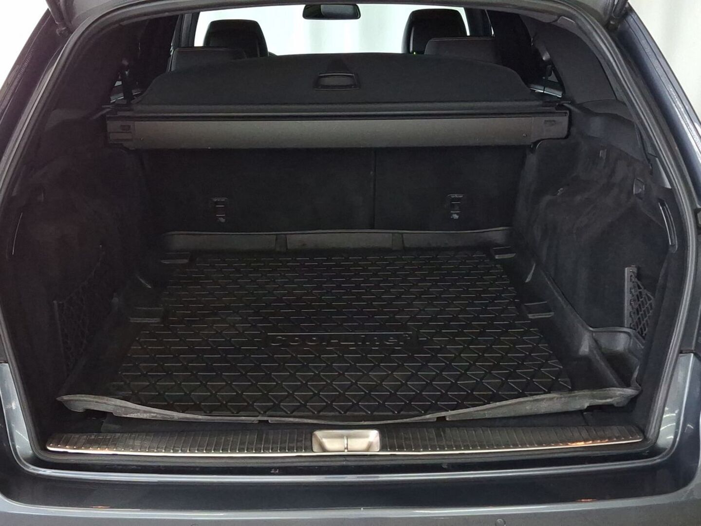 MERCEDES-BENZ E 2012