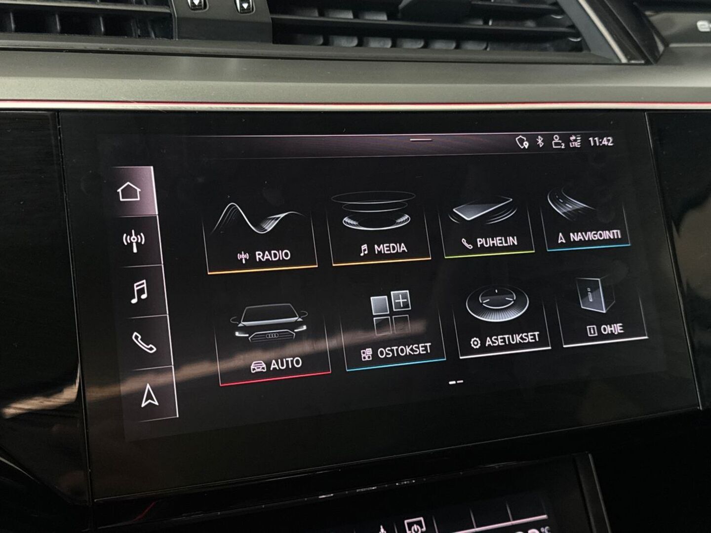 AUDI e-tron 21