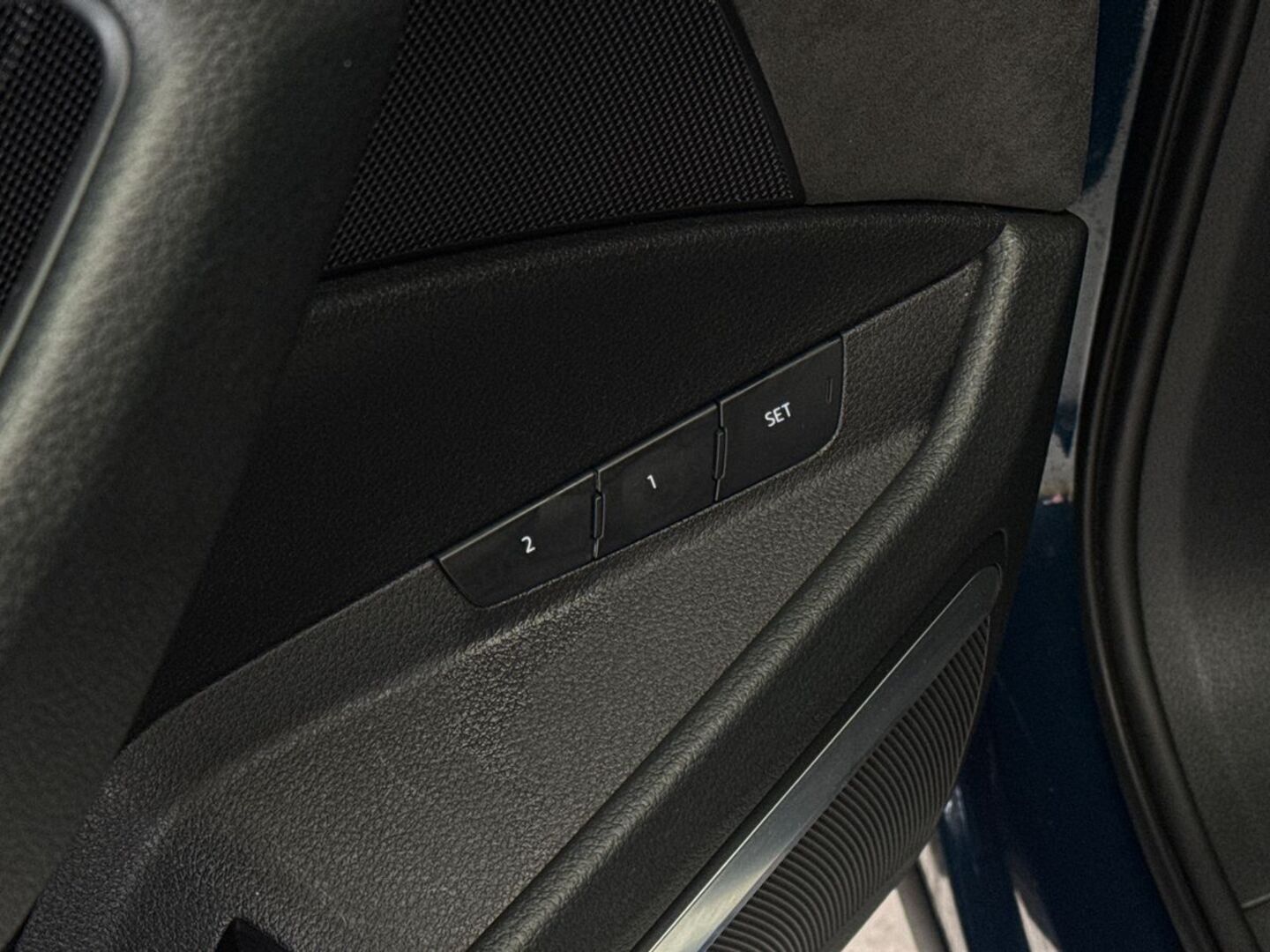 AUDI e-tron 27