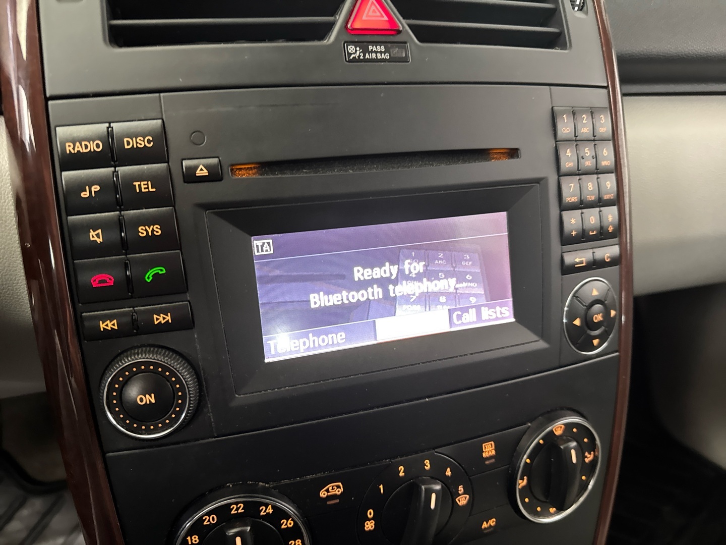 MERCEDES-BENZ A 2012