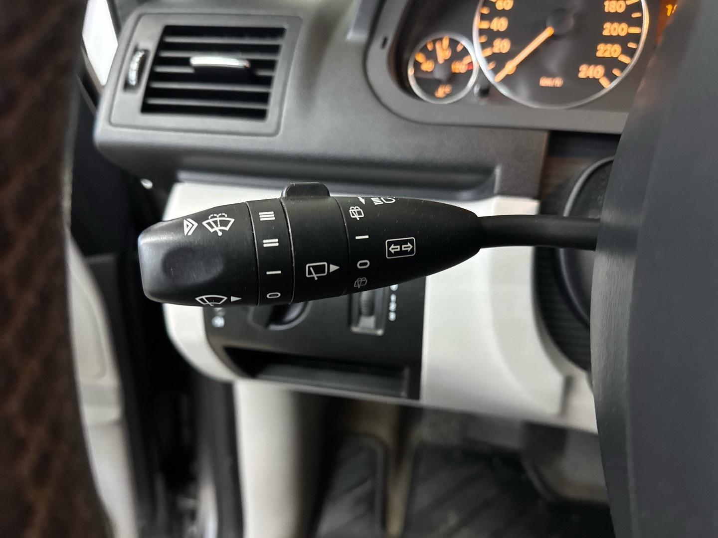 MERCEDES-BENZ A 2012