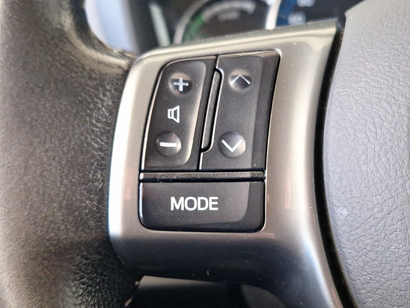 TOYOTA Yaris 2016