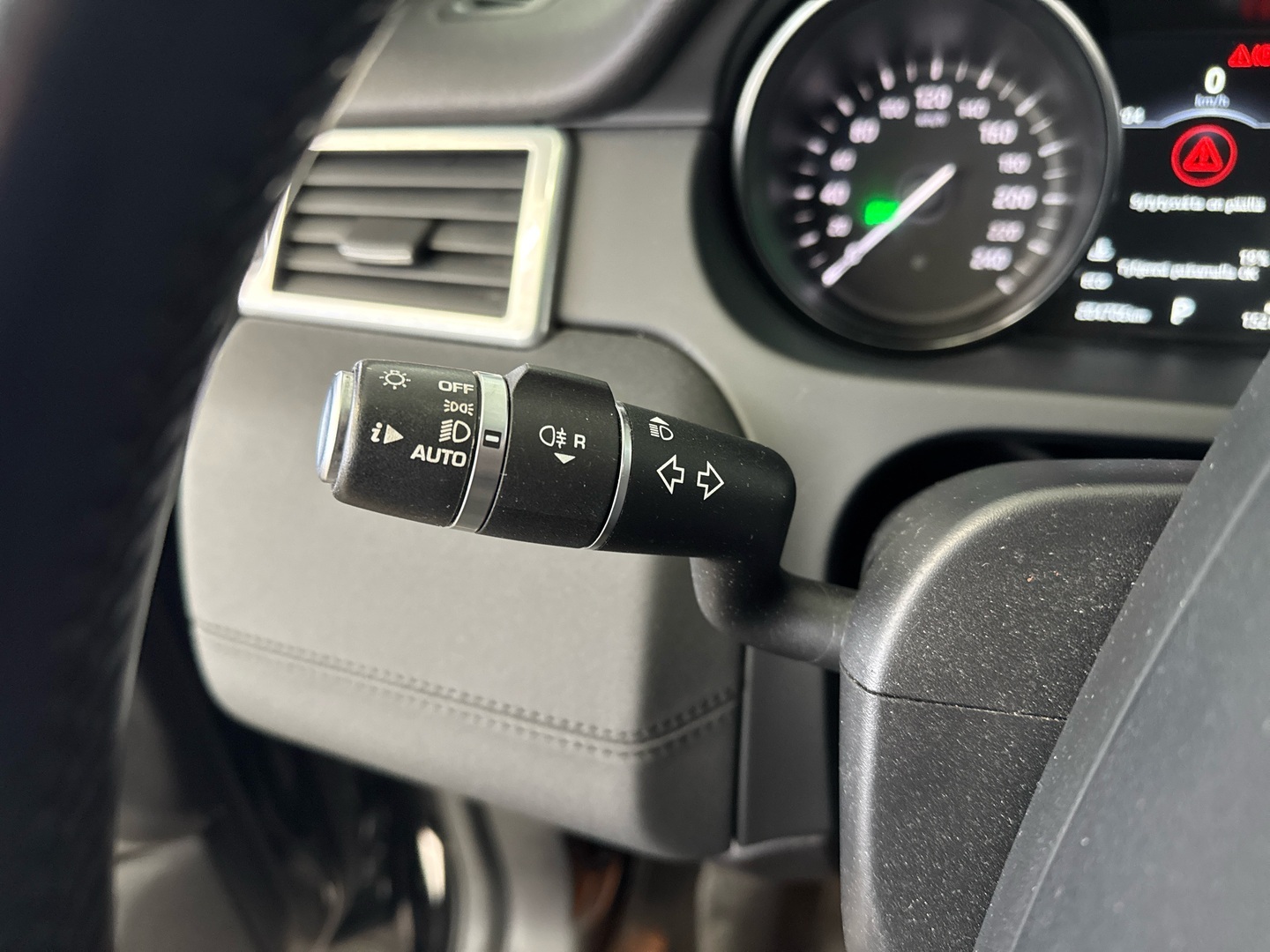 LAND ROVER Discovery Sport 2018