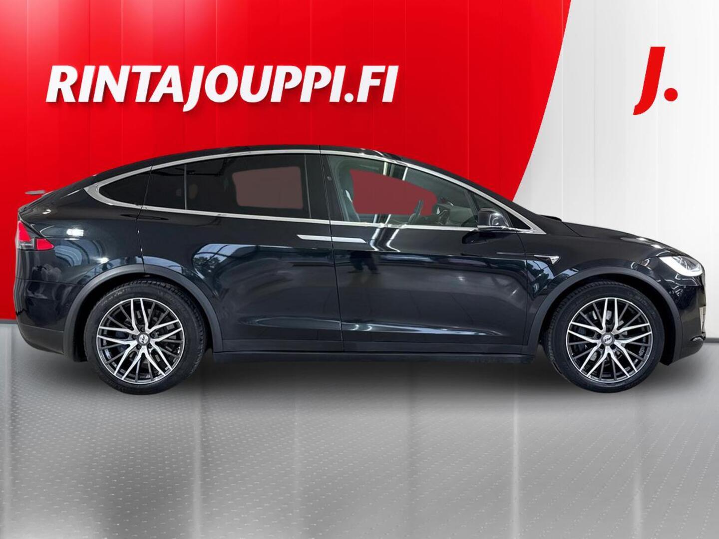 TESLA Model X 6