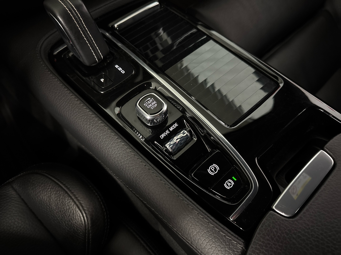 VOLVO V60 2020