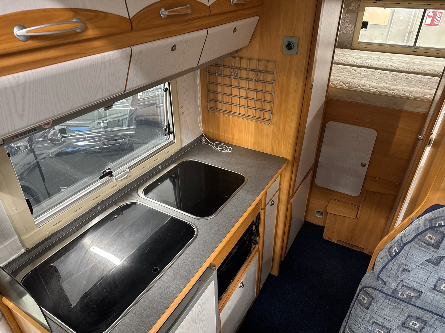 ADRIA Coral 660 DP 2004