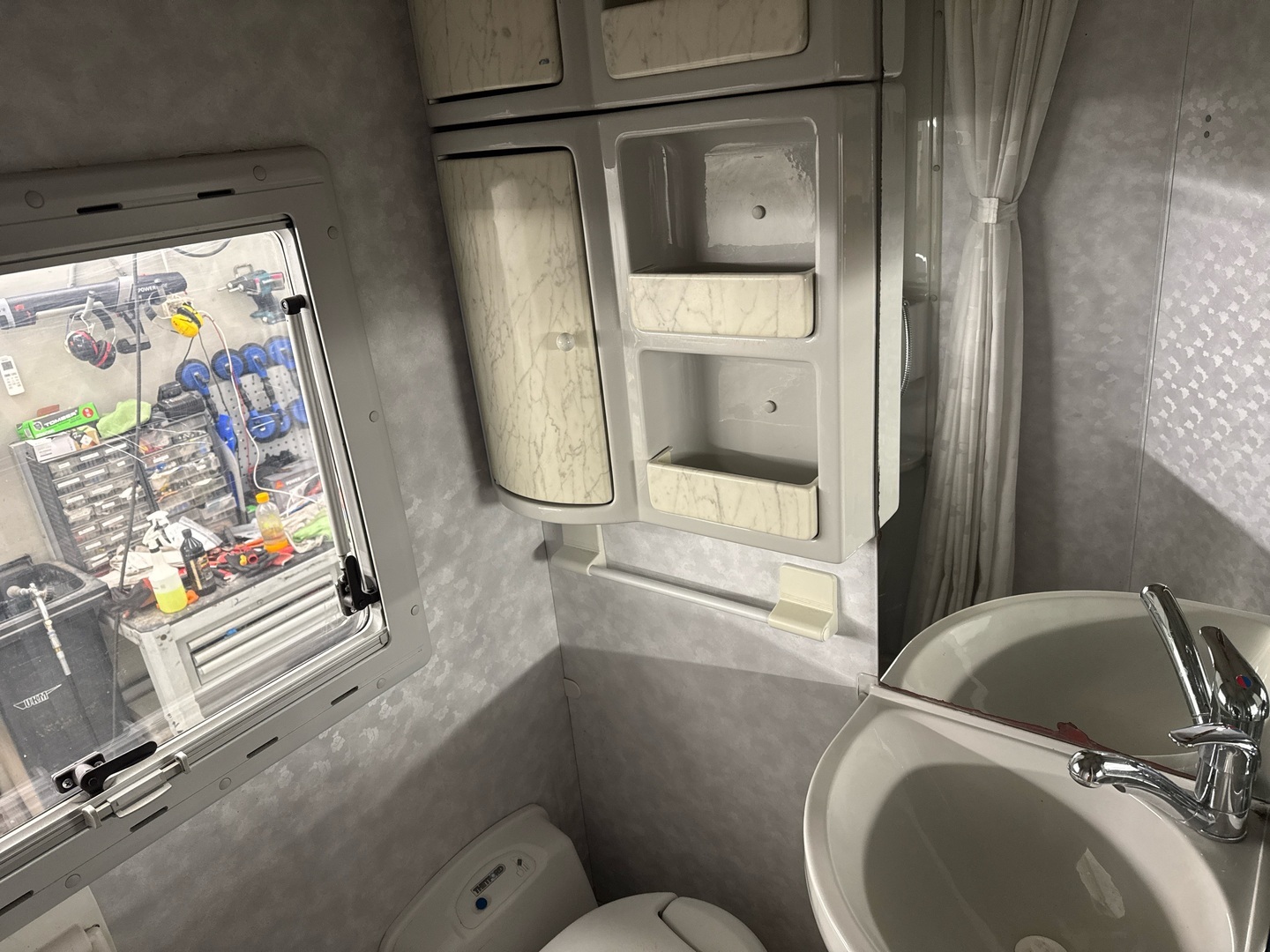 ADRIA Coral 660 DP 2004