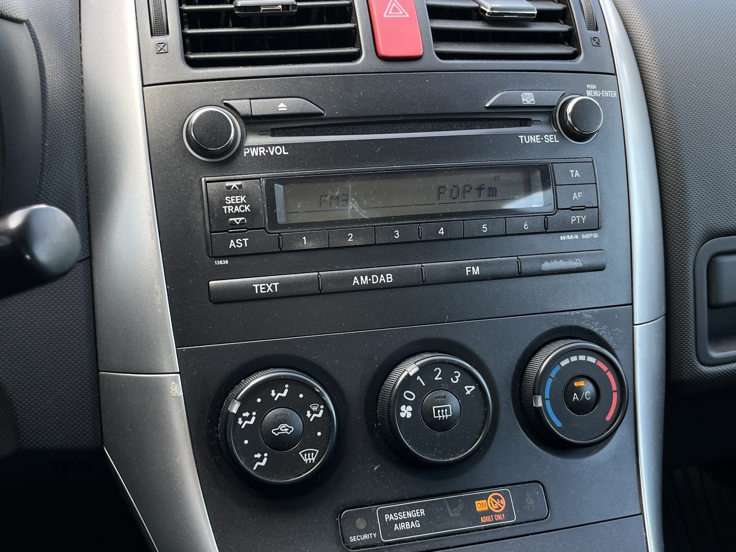 TOYOTA Auris 2010