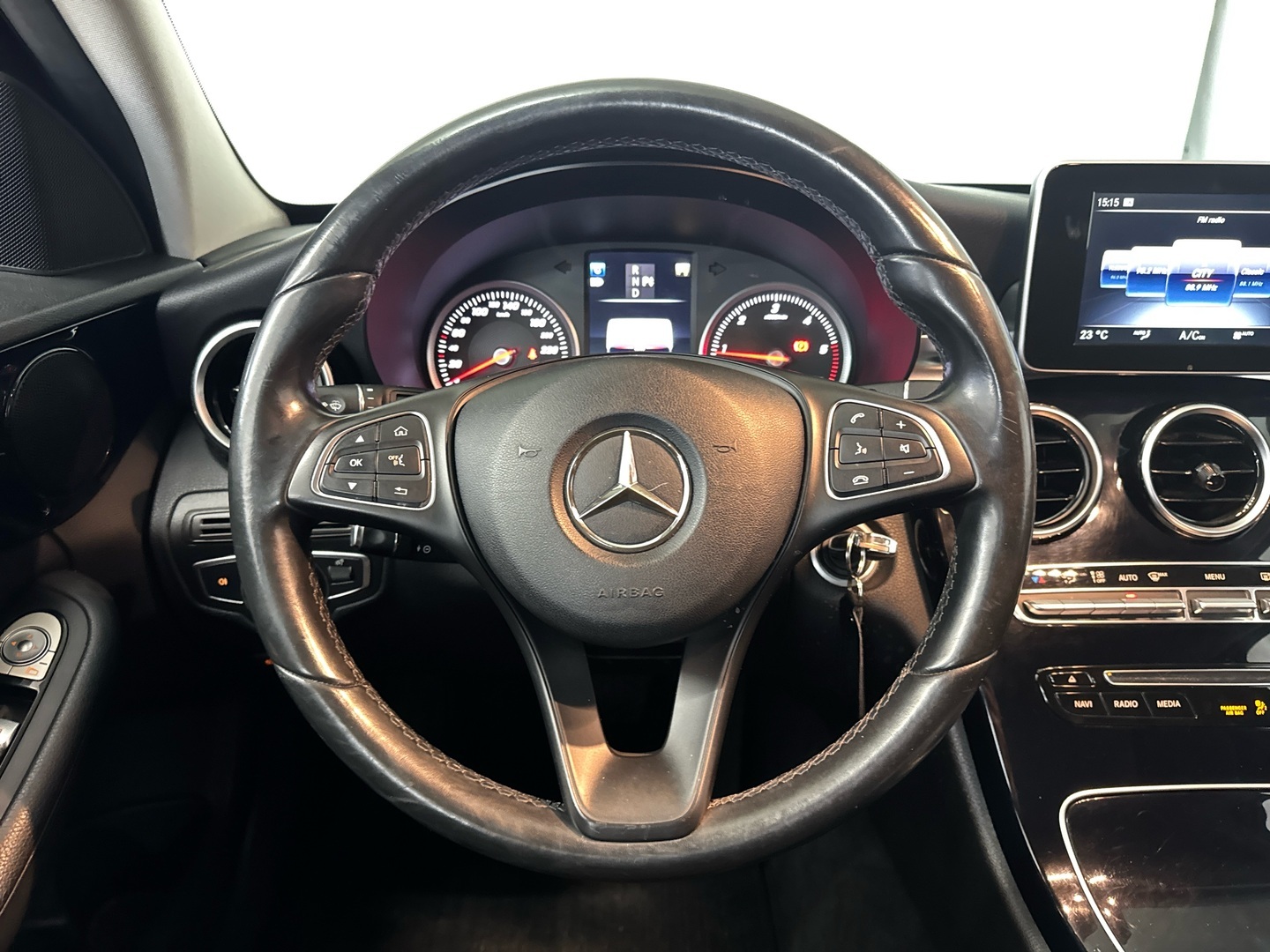 MERCEDES-BENZ C 2015