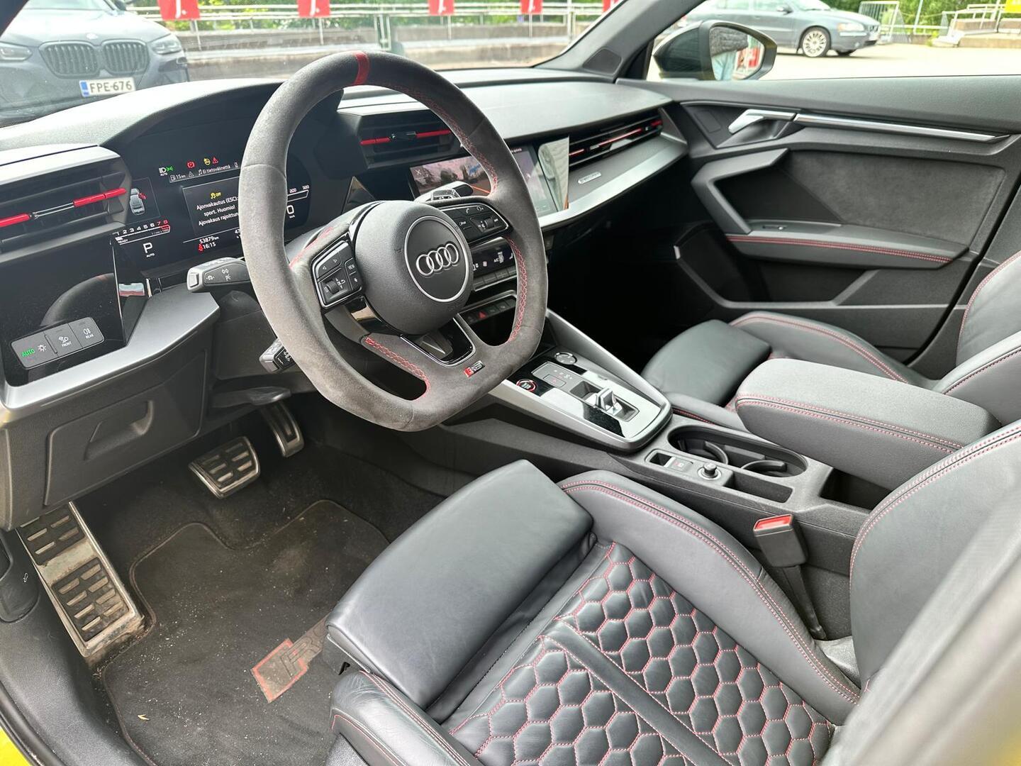 AUDI RS 3 2023