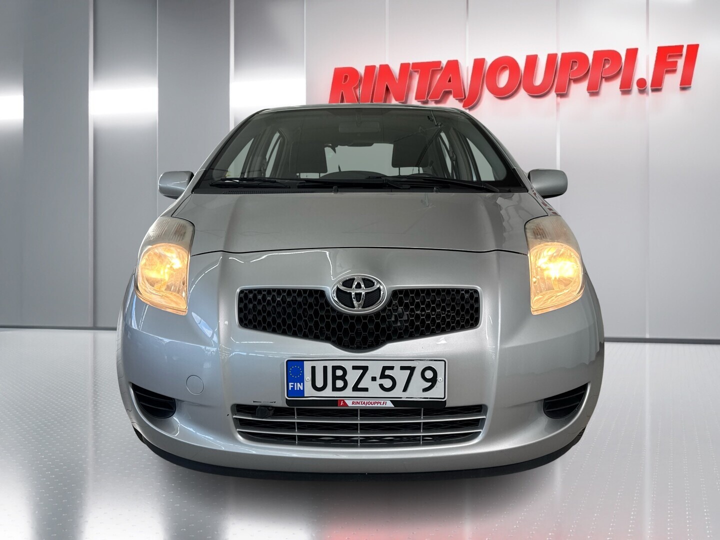 TOYOTA Yaris 2006