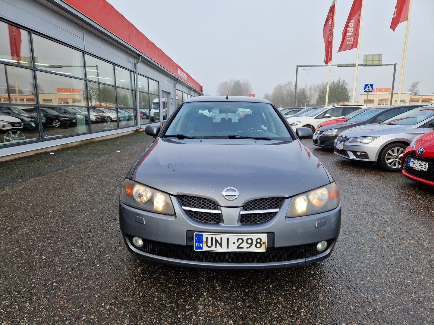 NISSAN Almera 2004