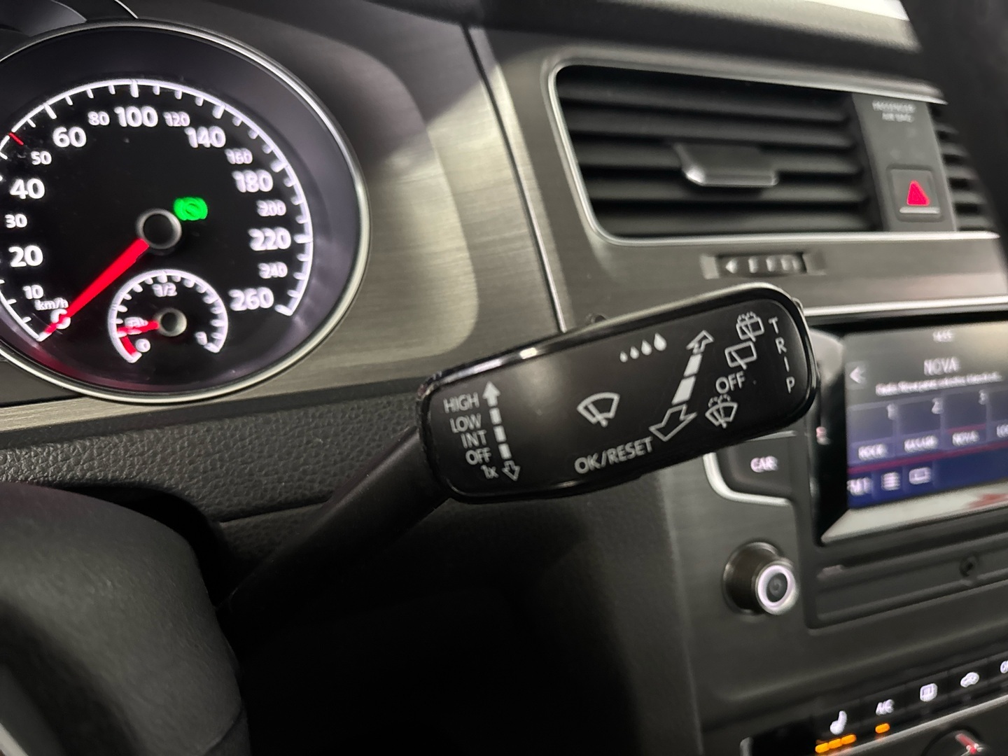 VOLKSWAGEN Golf 2013