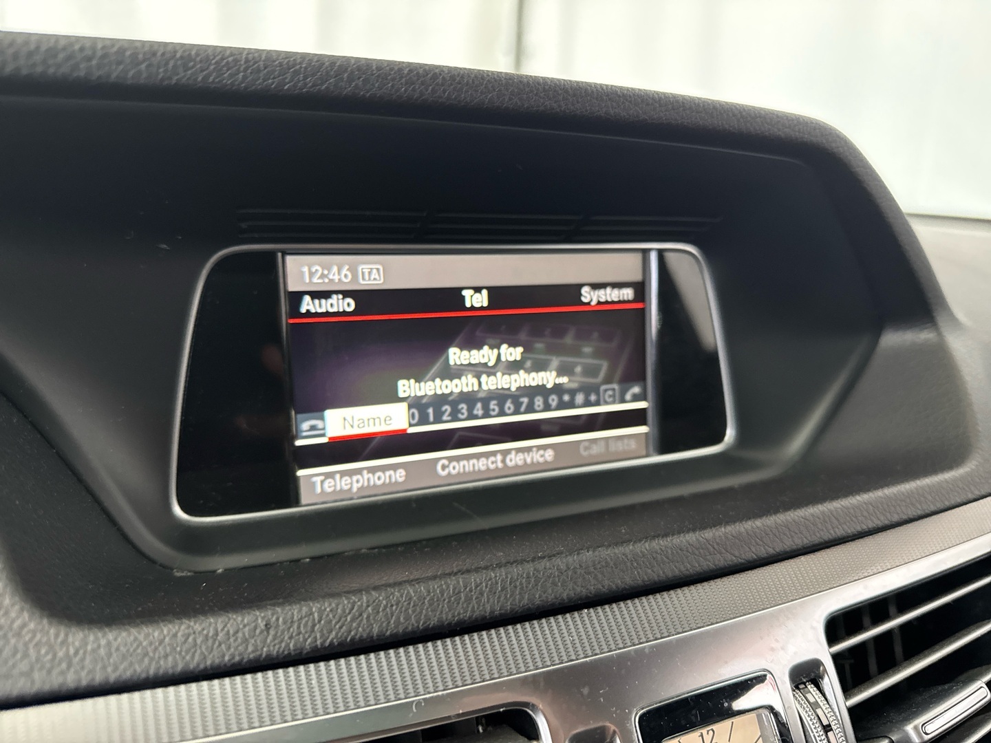 MERCEDES-BENZ E 2015