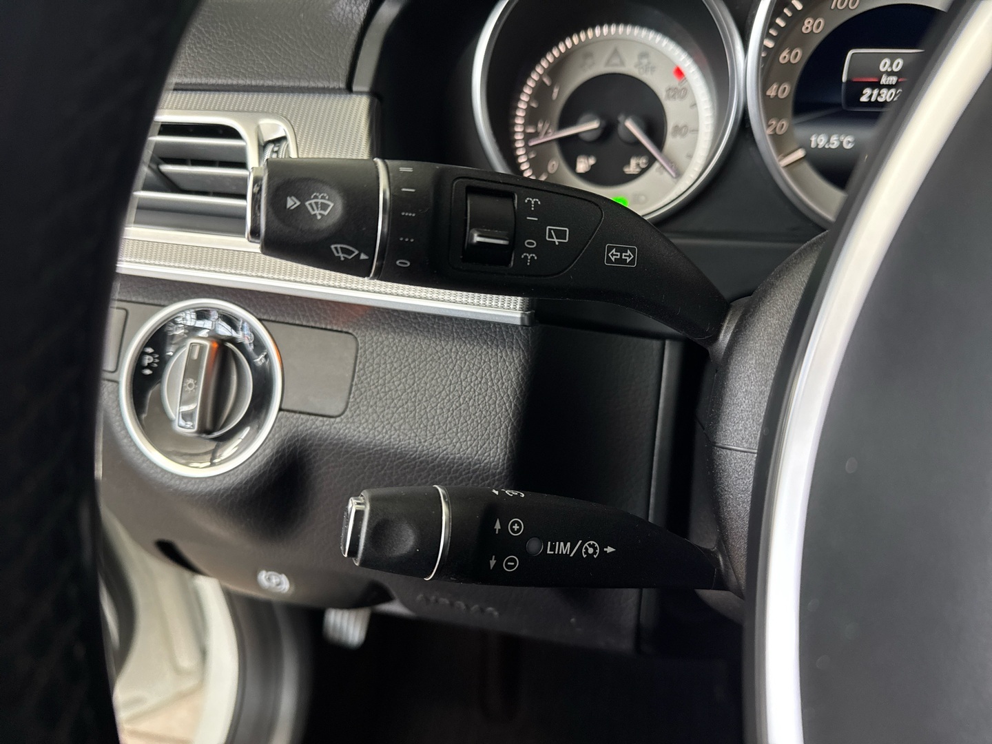 MERCEDES-BENZ E 2015