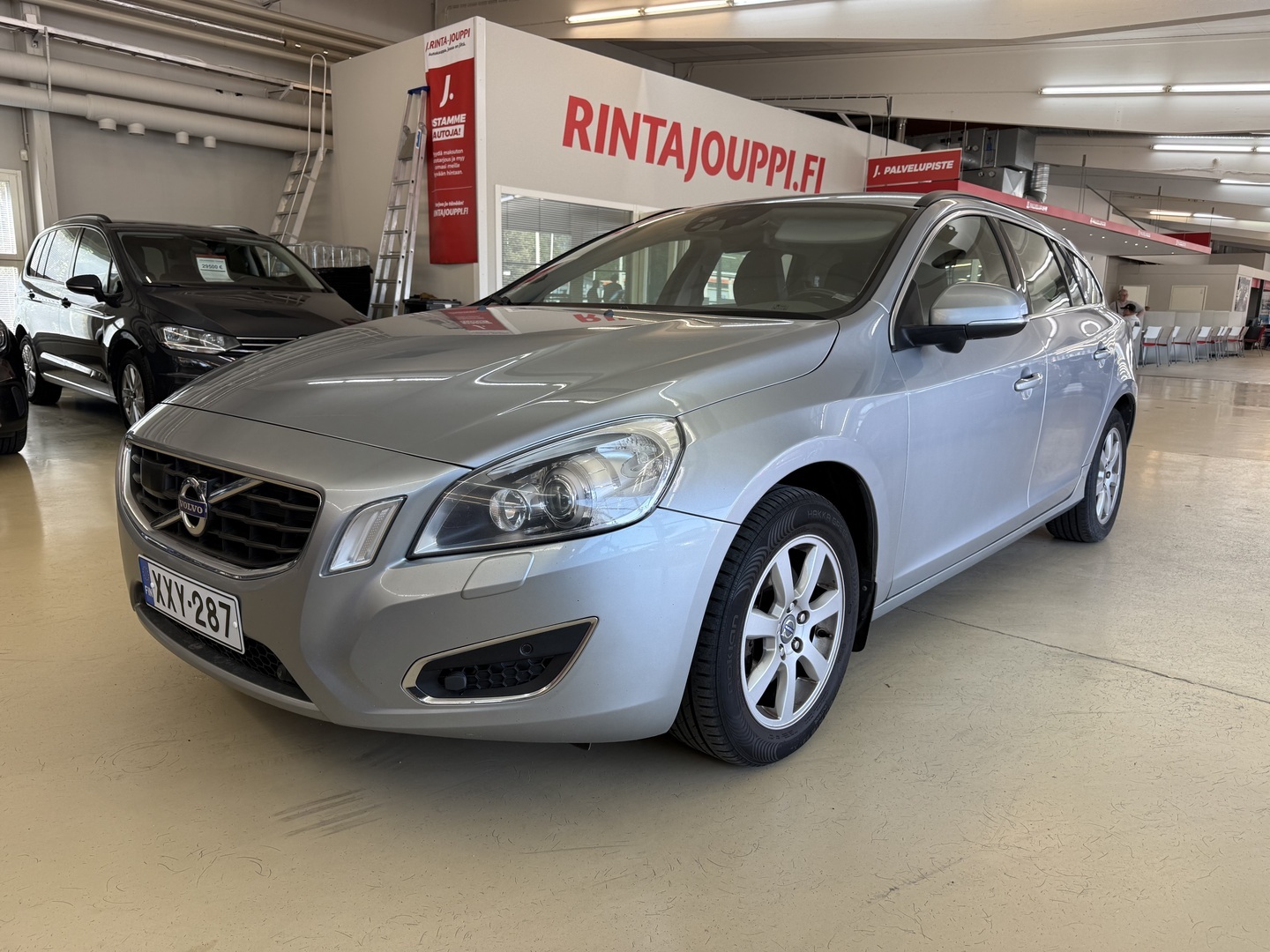 VOLVO V60 2011