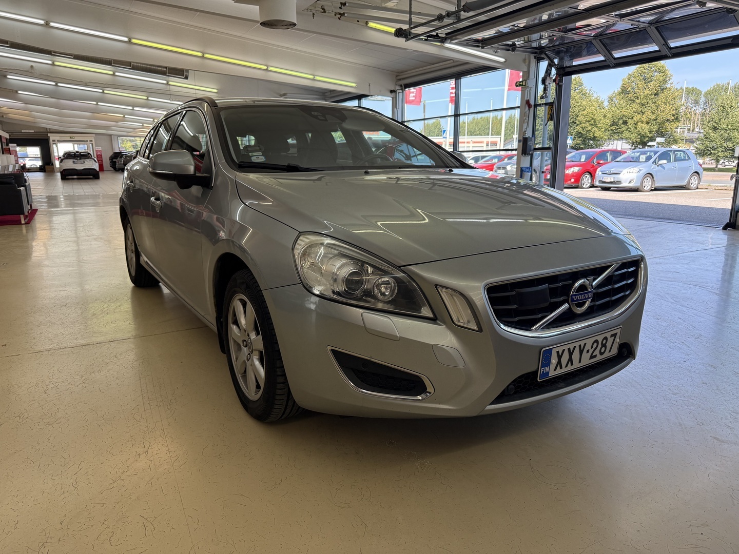 VOLVO V60 2011
