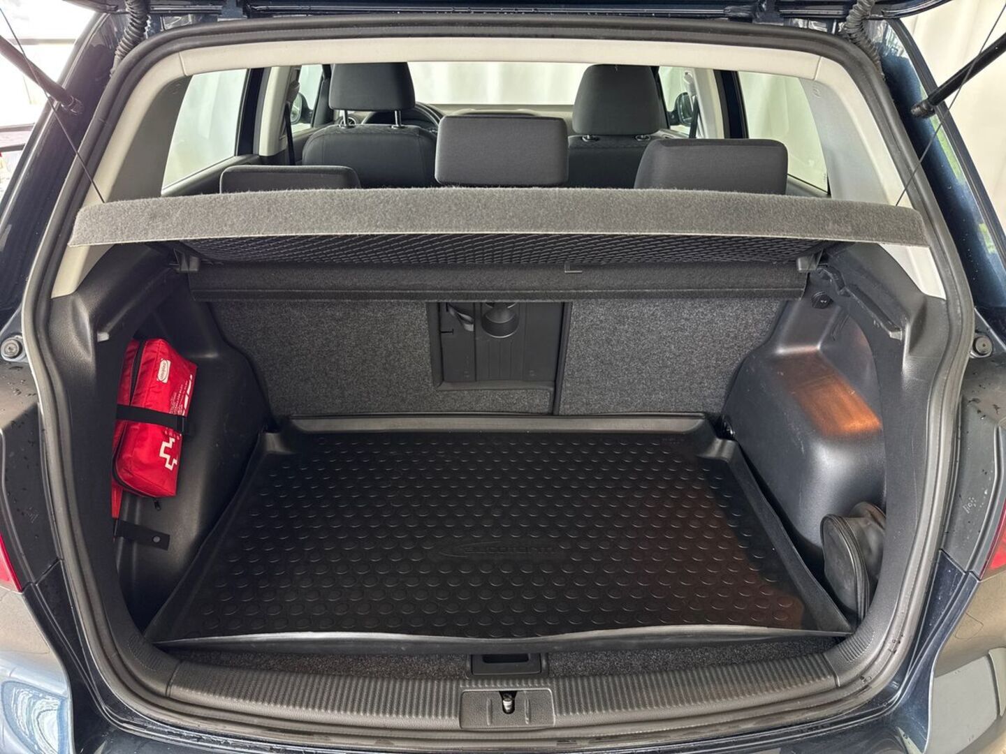 VOLKSWAGEN Golf Plus 2012