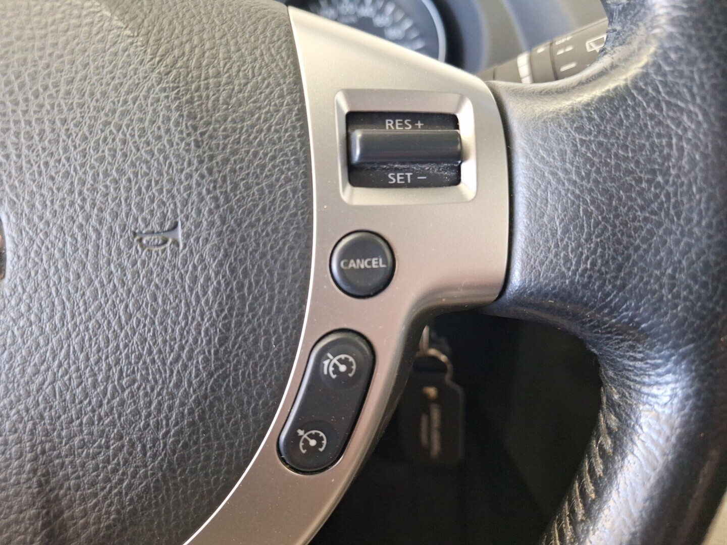 NISSAN Qashqai 2013