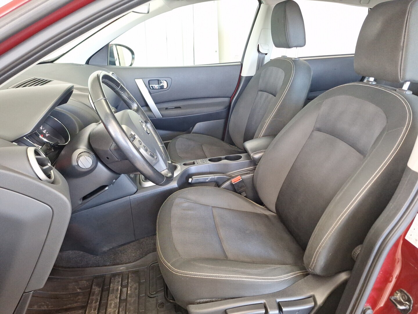 NISSAN Qashqai 2013