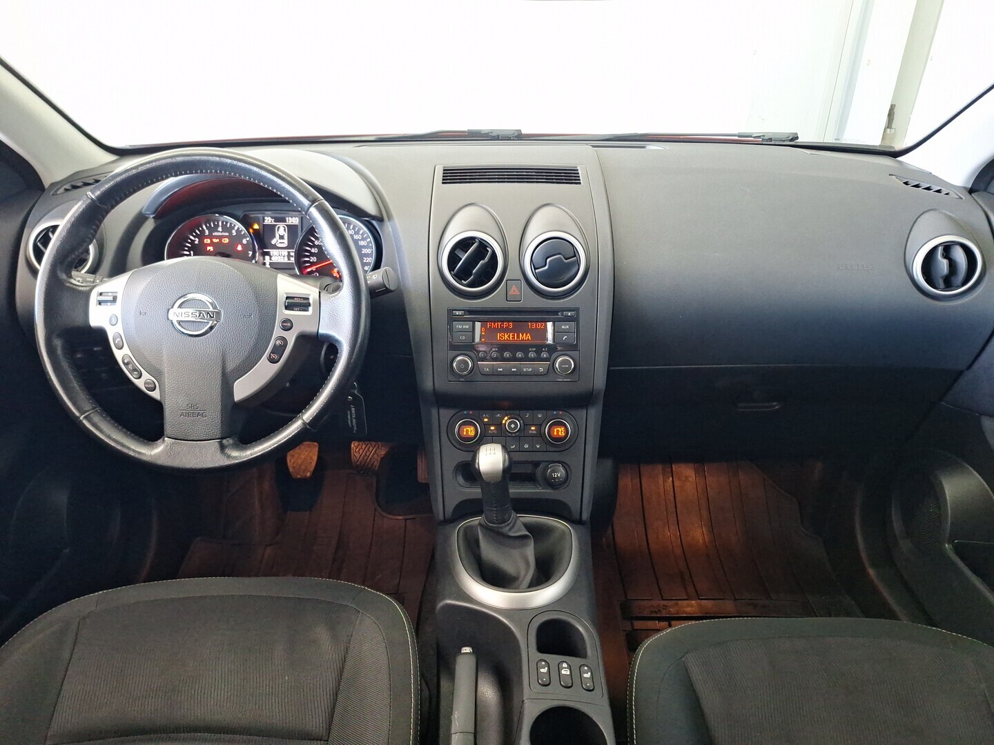 NISSAN Qashqai 2013