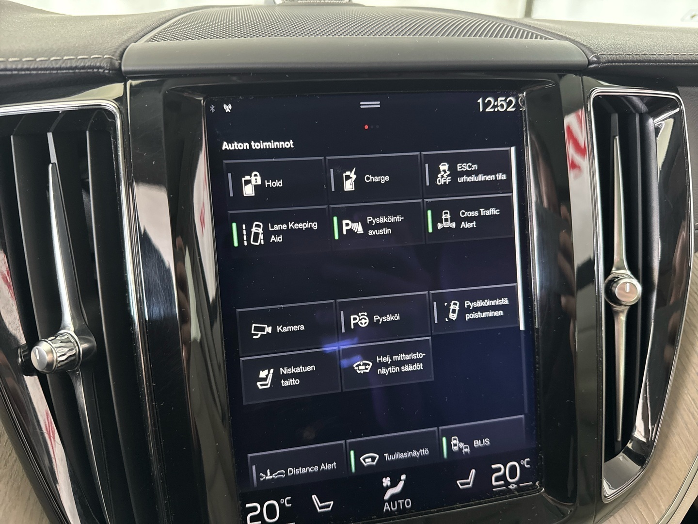 VOLVO XC60 2018