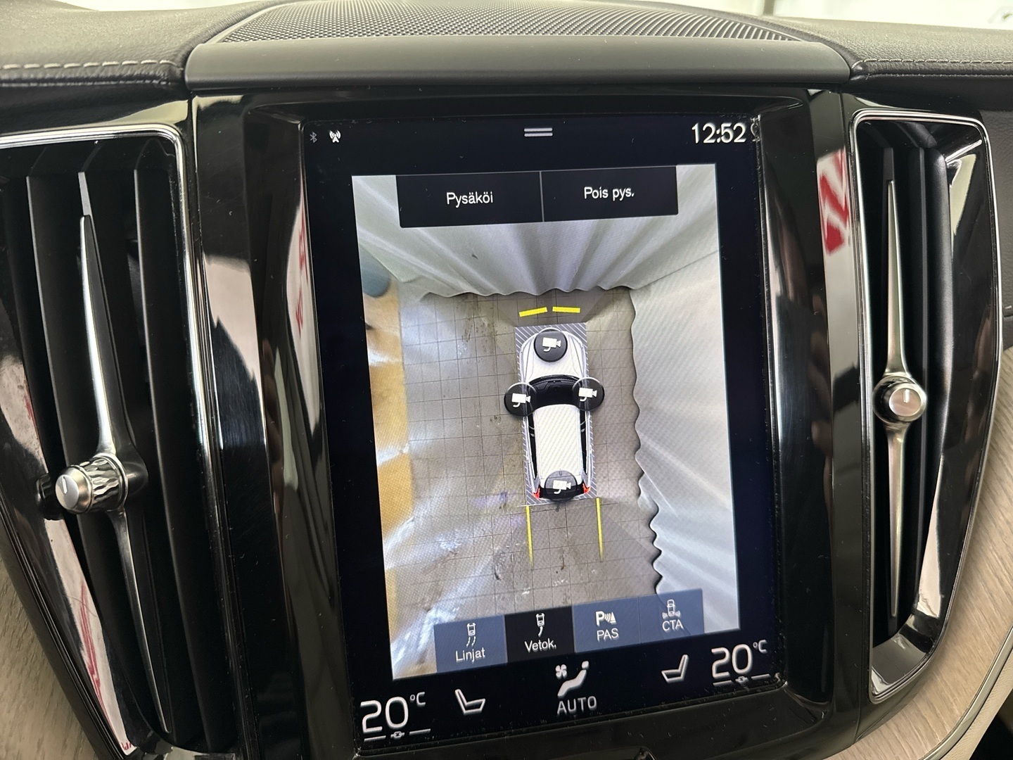 VOLVO XC60 2018