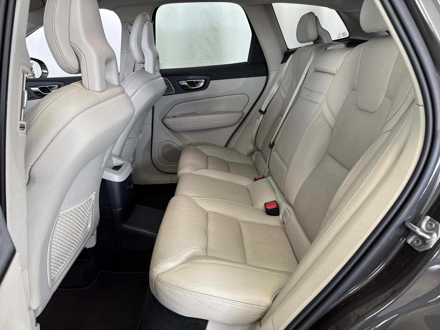 VOLVO XC60 2018