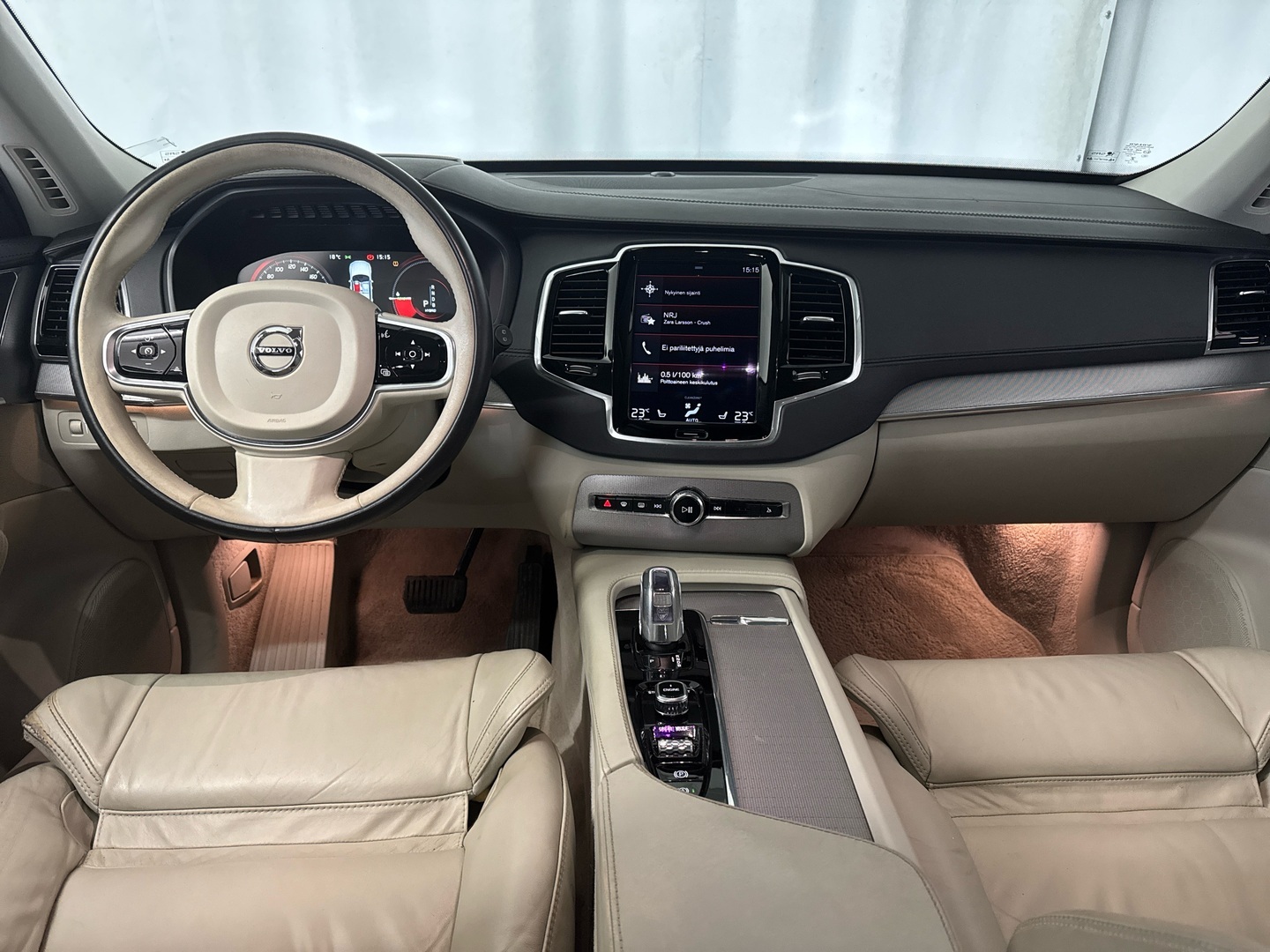 VOLVO XC90 2016