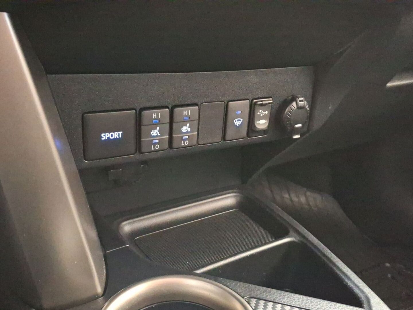 TOYOTA RAV4 2013