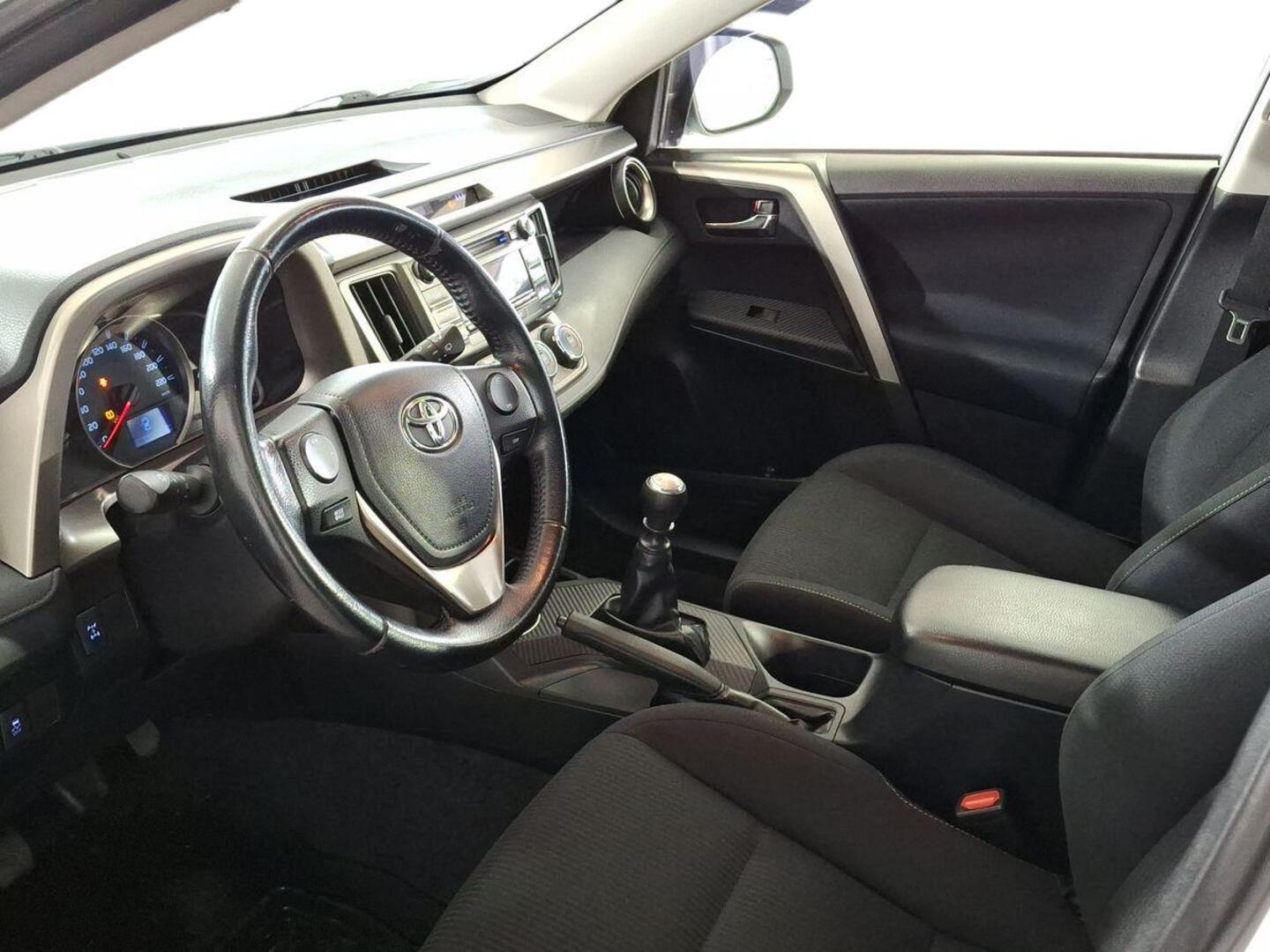 TOYOTA RAV4 2013